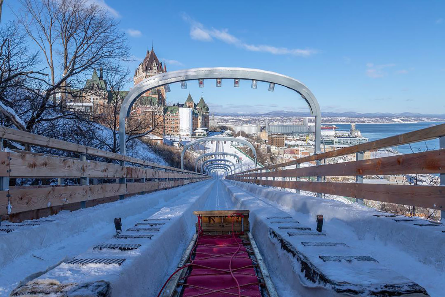 Quebec slide