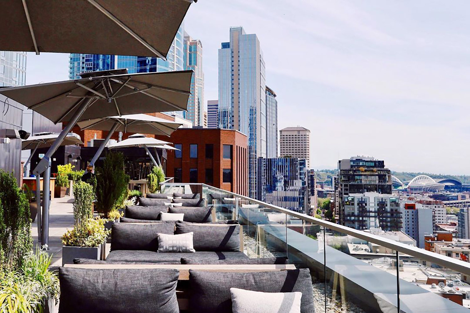 nest-seattle-rooftop-patios-bars