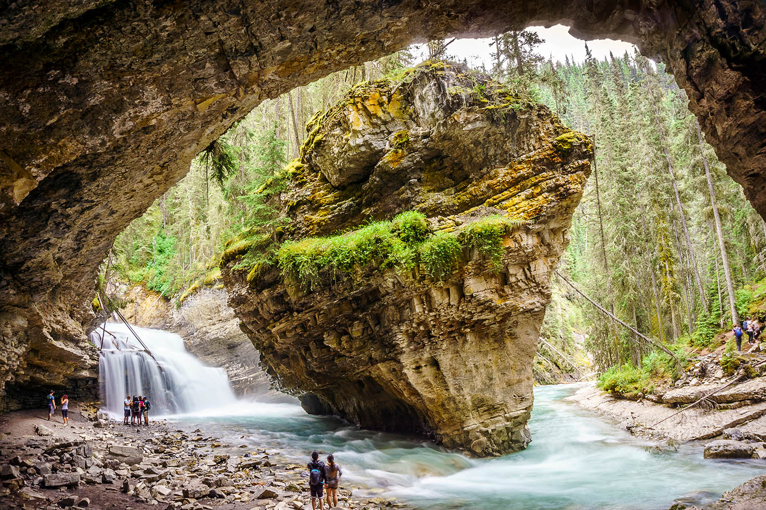 10 of the most stunning spring destinations in Alberta