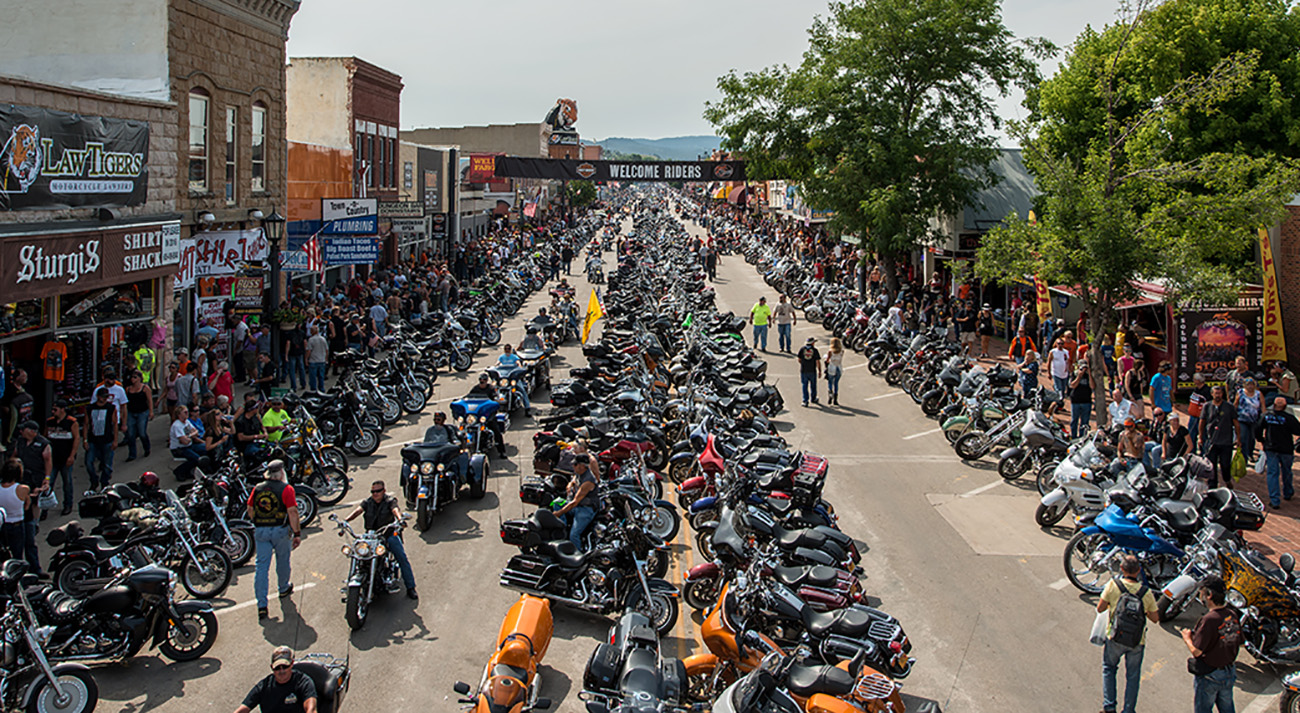 Friday the 13th motorcycle rally in Ontario draws big crowds (PHOTOS) .