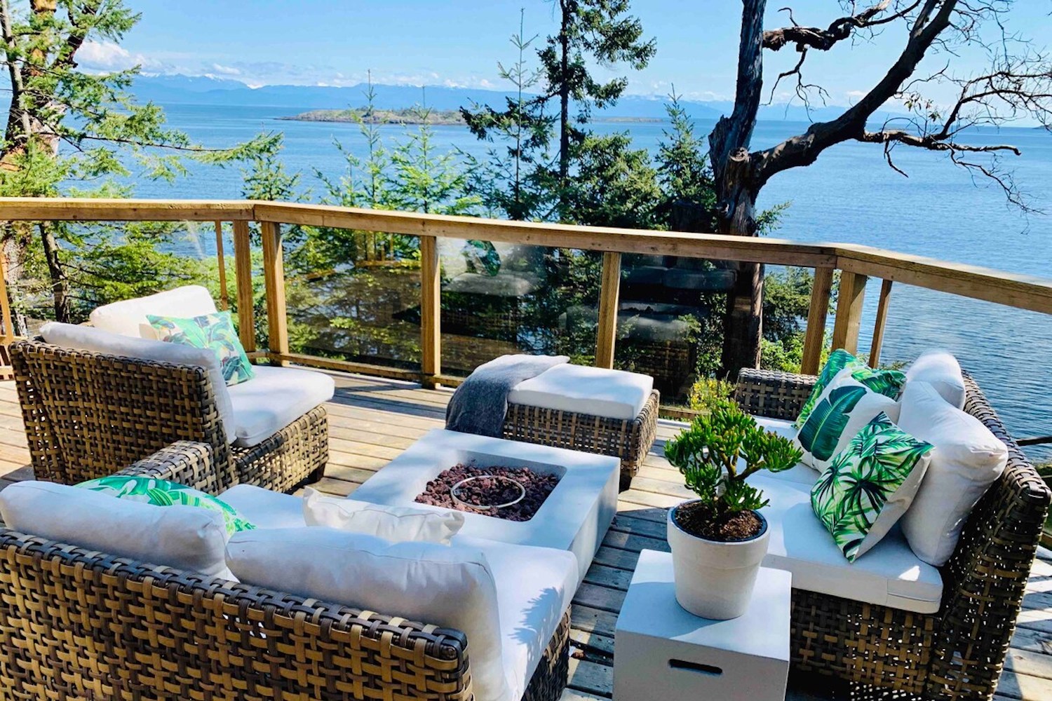 vancouver island airbnb