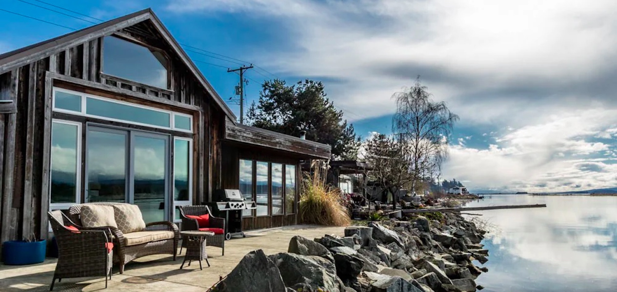 vancouver island airbnb