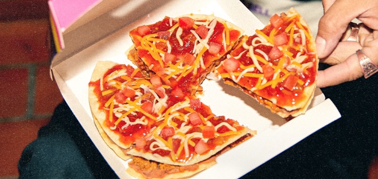 taco bell mexican pizza canada