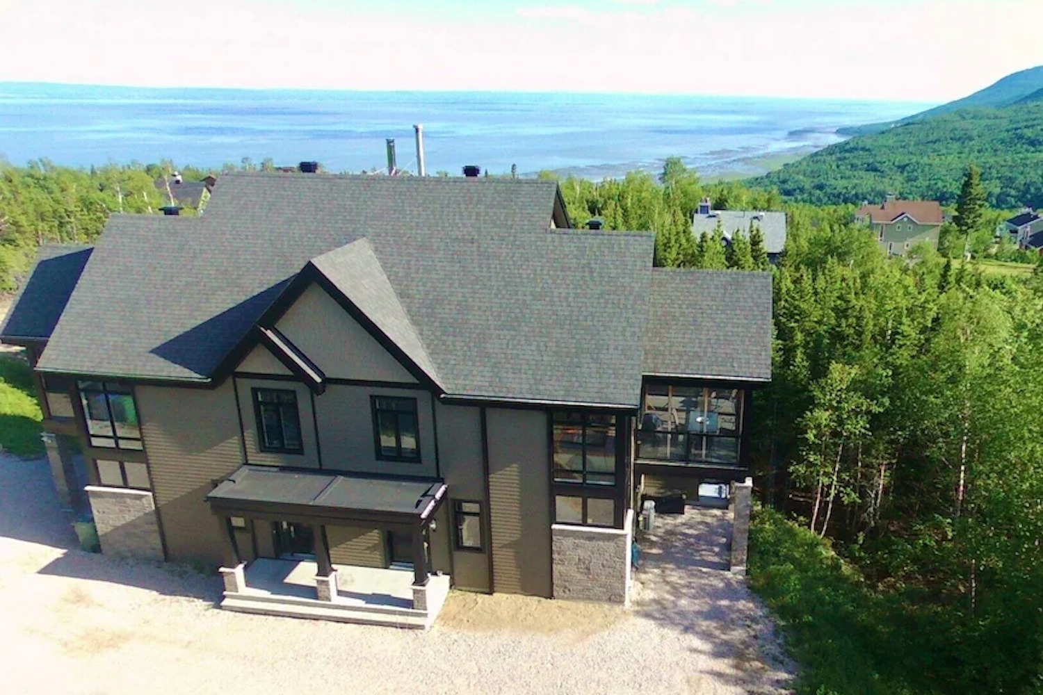 vacation homes of the year canada