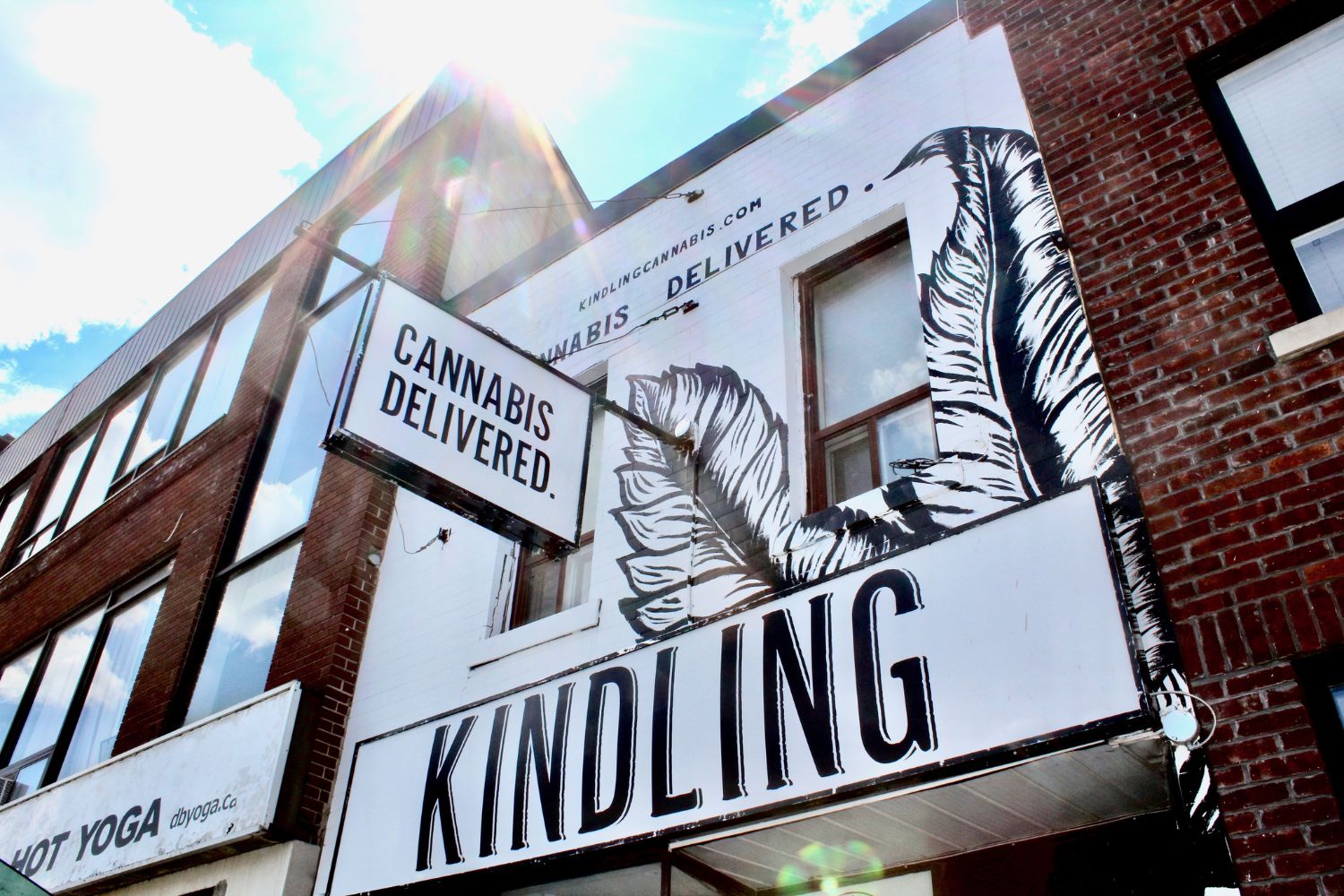 Kindling Cannabis Shop Offers 1 Hour Free Delivery