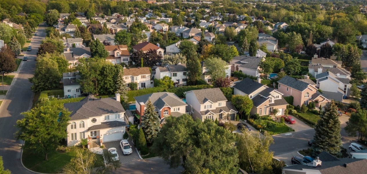 Cities in Canada where you can buy a house with median income