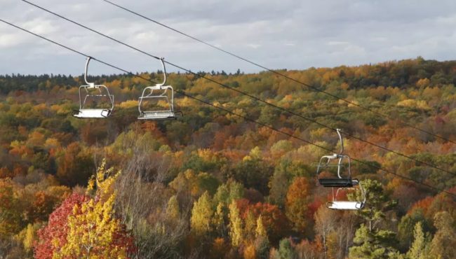 chairlift ride at calabogie peaks resort