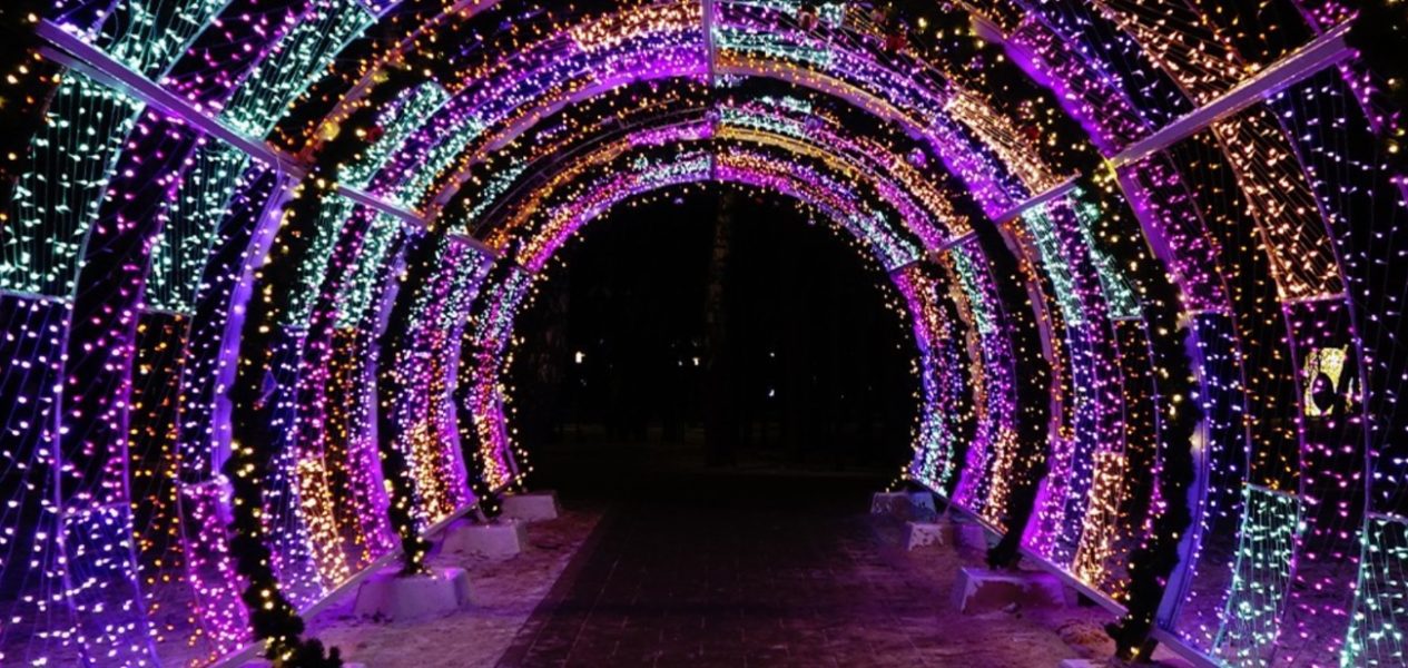 You can walk through a glowing tunnel in Ontario this summer